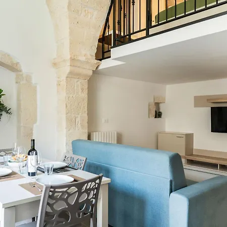 Leopardi 14 - Casa Ottocentesca Con Terrazza *